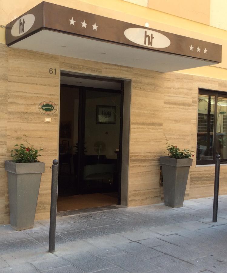 Hotel Touring Livorno Buitenkant foto